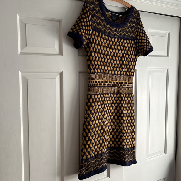 Romeo and Juliet Couture blue and gold sweater dress, size M in good condition - Picture 4 of 7